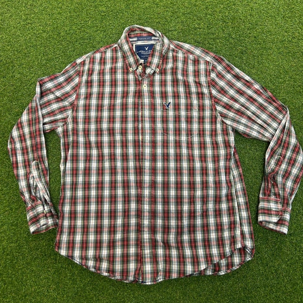 American Eagle Mens Large Plaid Button Down Shirt Vintage Fit Red Green L
